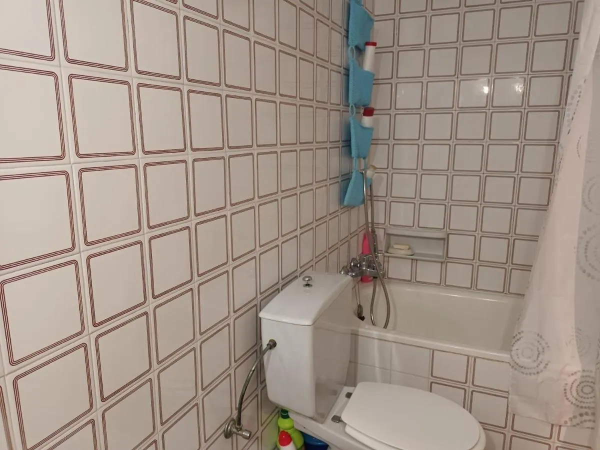 Apartamento Roses, 3 Dormitorios, 5 Personas - Es-258-8 0*, Roses