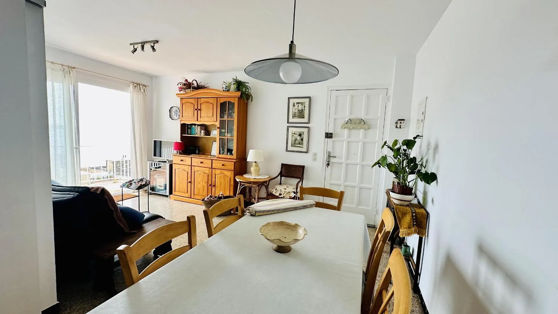 Apartment Apartamento Roses, 3 Dormitorios, 5 Personas - Es-258-8 Spain